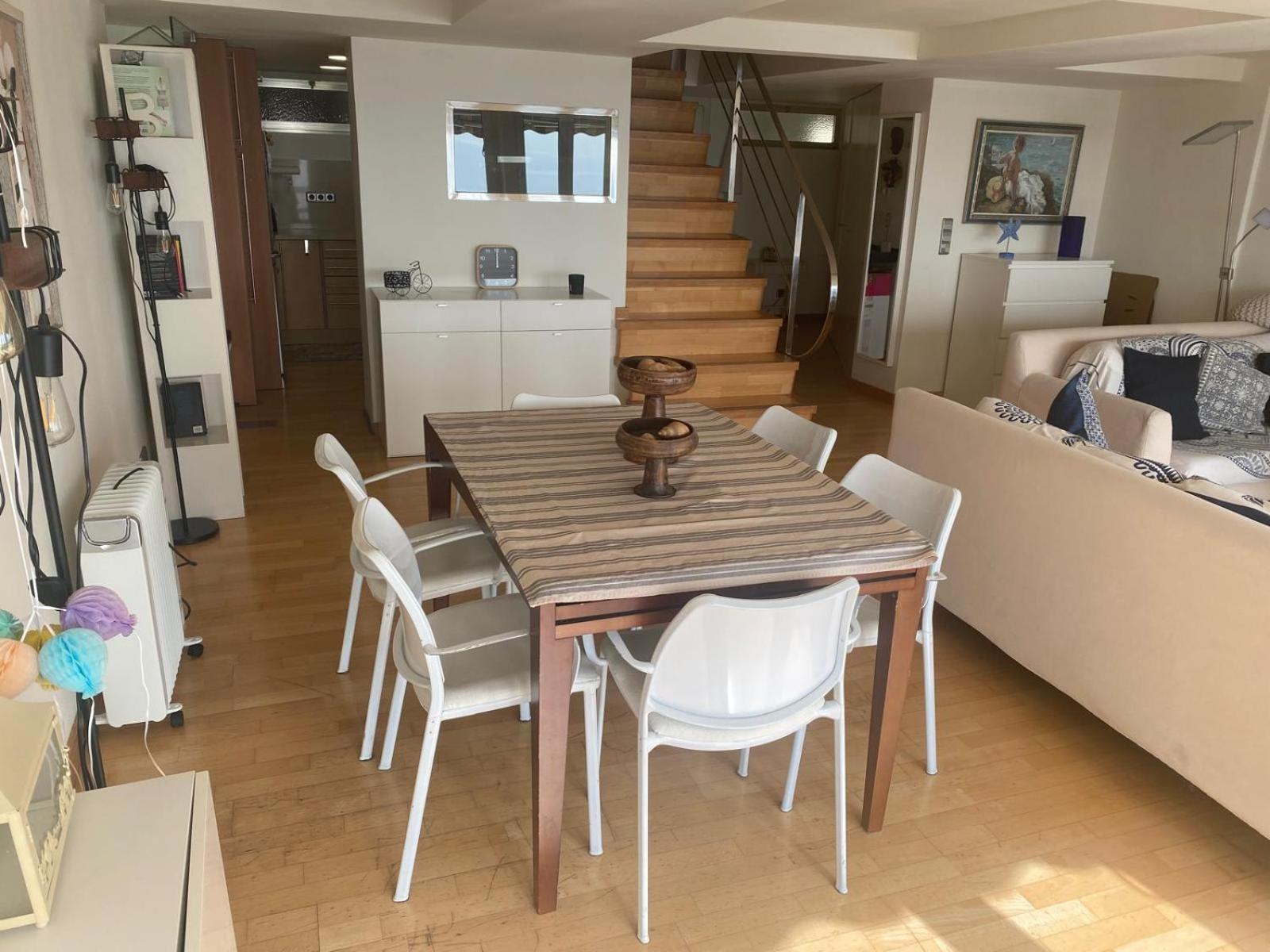 Apartment Duplex En Calle Sa Pubiatina Con Wifi Y Parking Propio *